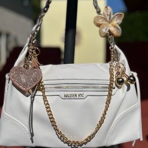 Steve Madden Shoulder Bag with Chain Accents.  ALL accessories included!
